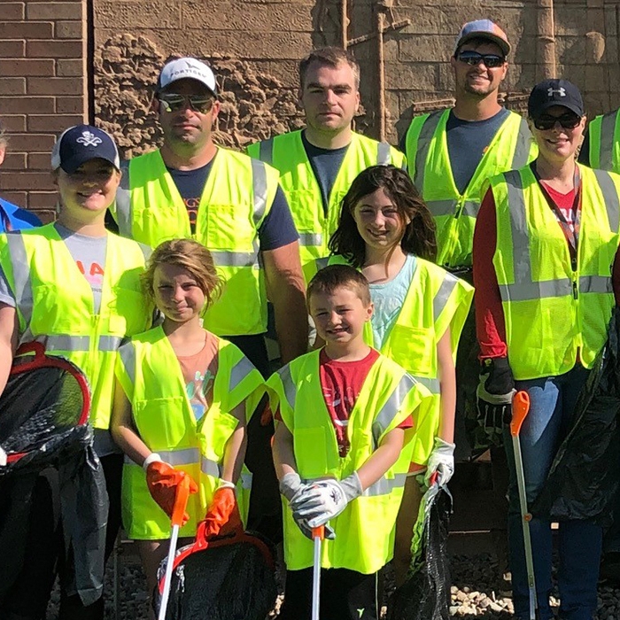 LES volunteers